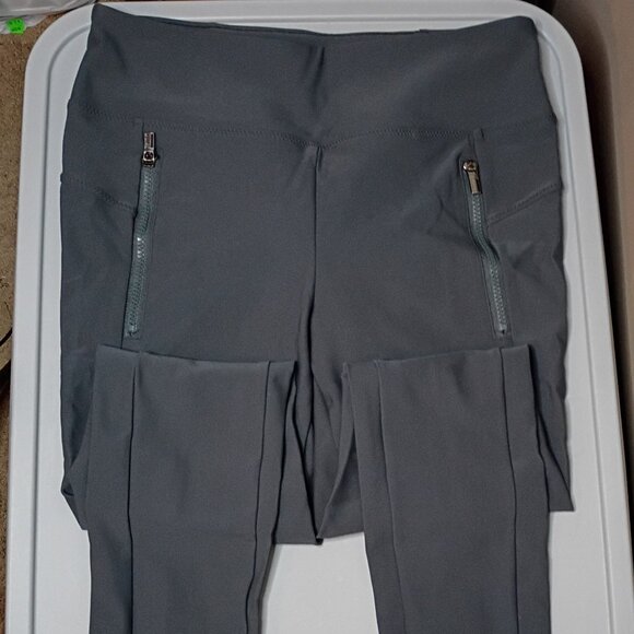 Athleta Stellar Tight Women's Gray Leggings with Zipper Pockets Size Medium - Picture 2 of 7